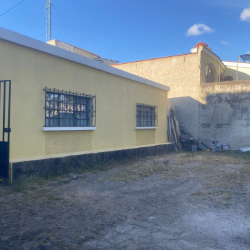 amplia propiedad en Colonia Ciudad Vieja I Zona 16